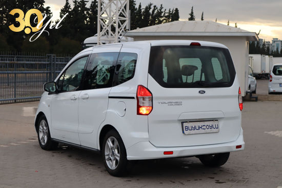 BÜYÜKSOYLU FİLO/2021 MODEL FORD TOURNEO COURİER 1.5 TDCİ DELUXE