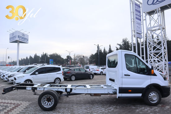 BÜYÜKSOYLU FİLO/2021 MODEL FORD TRANSIT 350 ED ŞASE KAMYONET