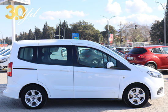 BÜYÜKSOYLU FİLO/2021 MODEL FORD TOURNEO COURİER 1.5 TDCİ DELUXE