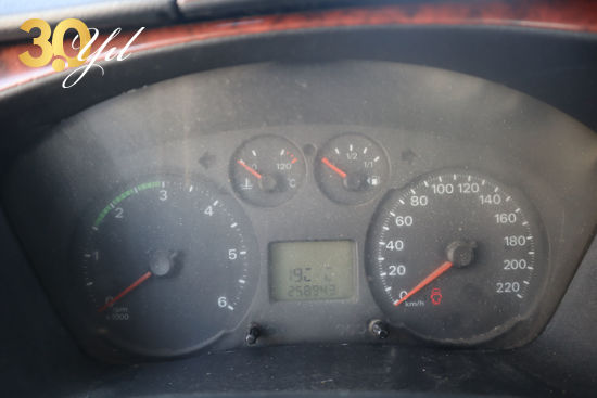 BÜYÜKSOYLU FİLO/2006 MODEL TRANSİT 300 SF 5+1 KOLTUKLU CAMLI VAN